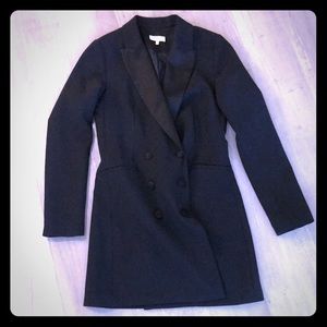 Tuxedo dress jacket.
